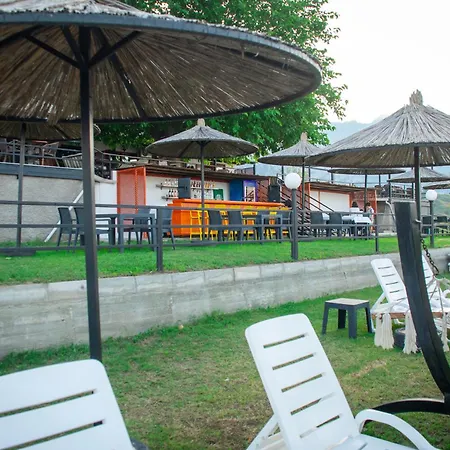 דירה The Sandhill Restaurant