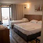 The Sandhill Restaurant Apartment *