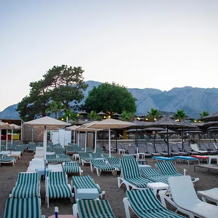 The Sandhill Restaurant *